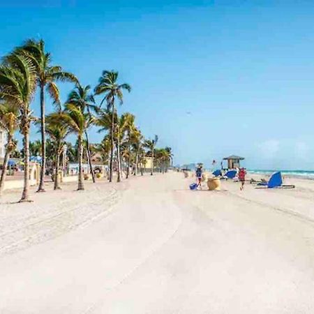 Luxury Condo Steps From Beach Hallandale Beach Eksteriør billede