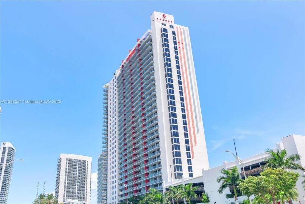 Luxury Condo Steps From Beach Hallandale Beach Eksteriør billede